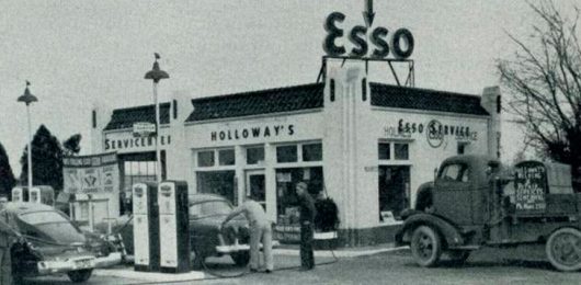 gammel bensinstasjon